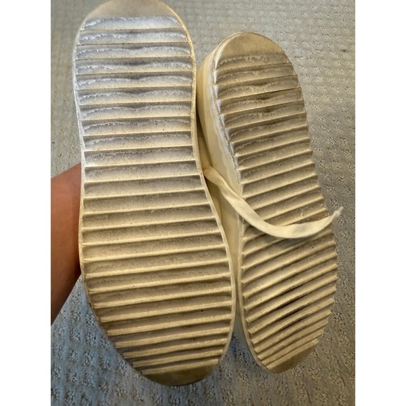 Steve Madden size 9M‎ tennis shoes - Picture 3 of 8